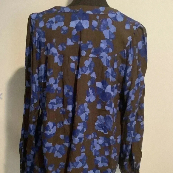 A New Day Floral Button Front Top Sz Small NWOT - Picture 4 of 8